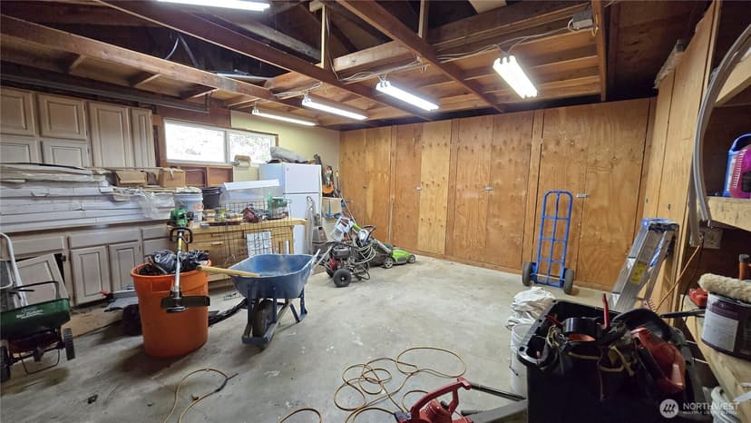 Property photo for 13709 SE 23rd Street #Lower, Bellevue photo 15