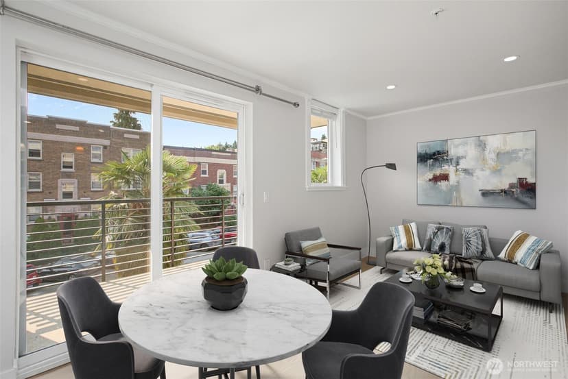 Property photo for 626 4th Avenue W #306, Seattle photo 5