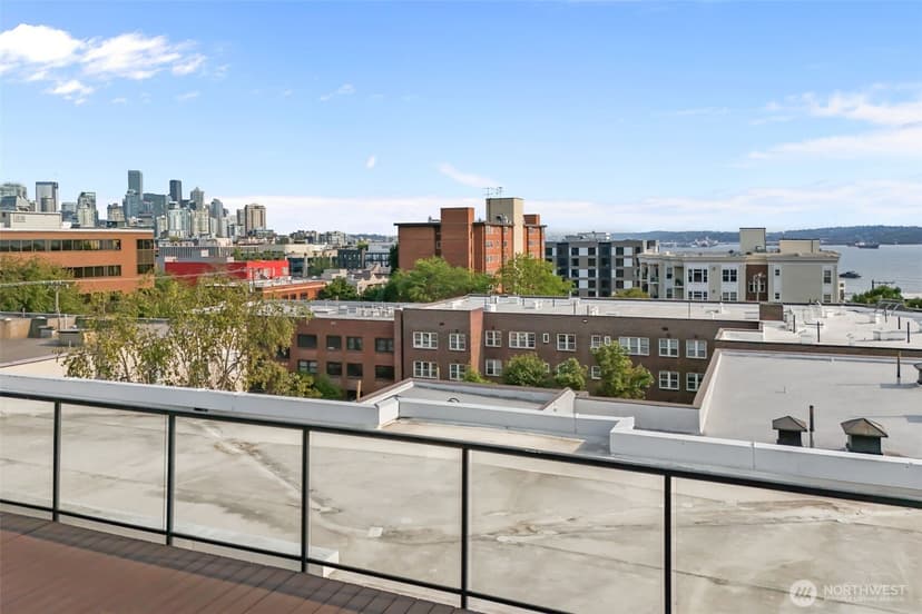 Property photo for 626 4th Avenue W #306, Seattle photo 33