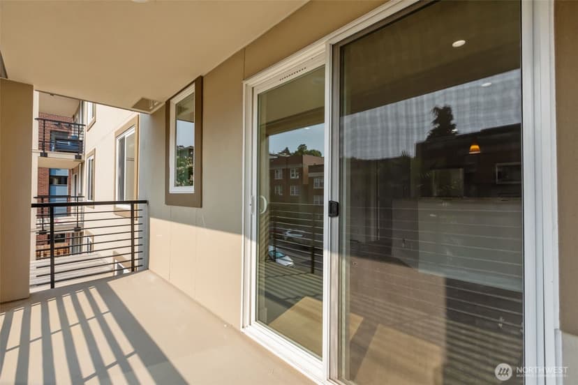 Property photo for 626 4th Avenue W #306, Seattle photo 31