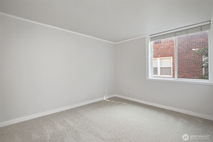 Property photo for 626 4th Avenue W #306, Seattle photo 23