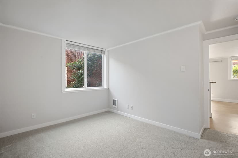 Property photo for 626 4th Avenue W #306, Seattle photo 24