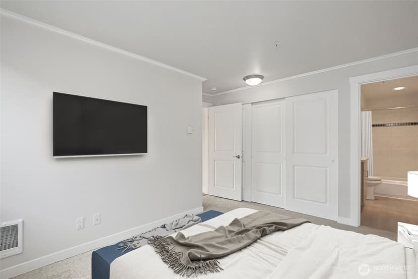 Property photo for 626 4th Avenue W #306, Seattle photo 10