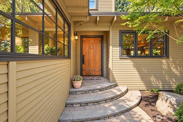 Property photo for 12838 NE 73rd Street, Kirkland photo 2