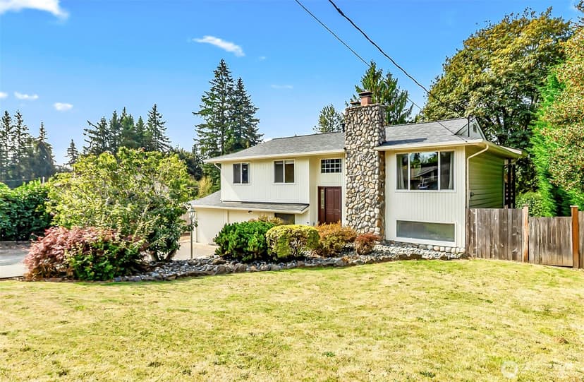Property photo for 12726 Robinhood Lane, Snohomish photo 3