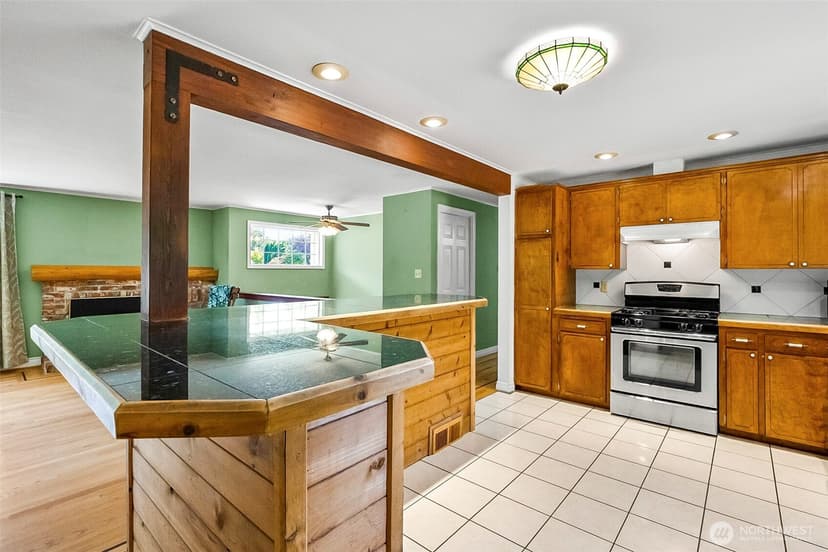 Property photo for 12726 Robinhood Lane, Snohomish photo 11
