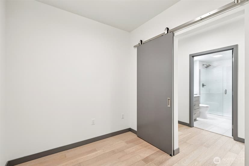 Property photo for 11903 NE 128th St #320, Kirkland photo 6
