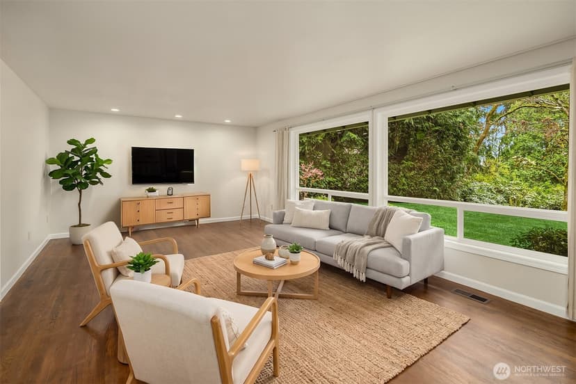 Property photo for 2711 101st Place NE, Bellevue photo 5