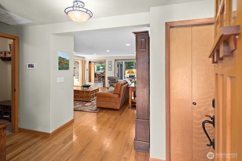 Property photo for 4529 168th Avenue SE, Bellevue photo 4