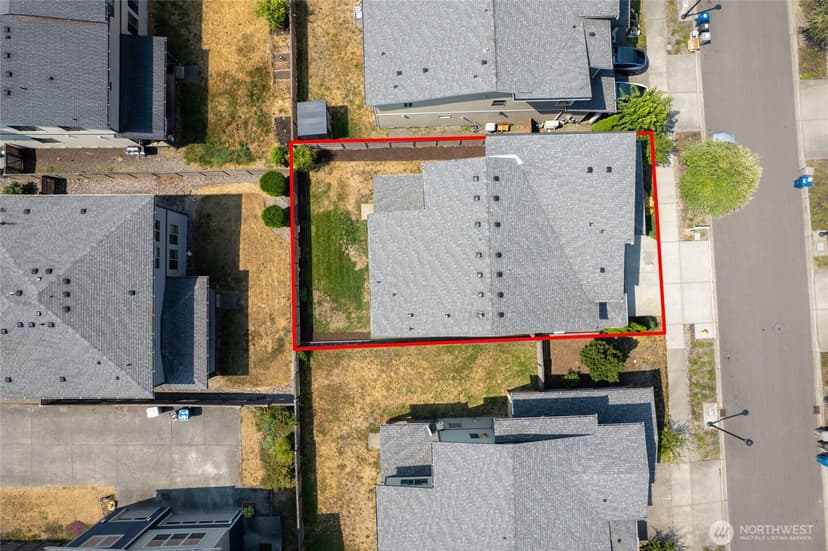 Property photo for 10721 SE 187th Place, Renton photo 35