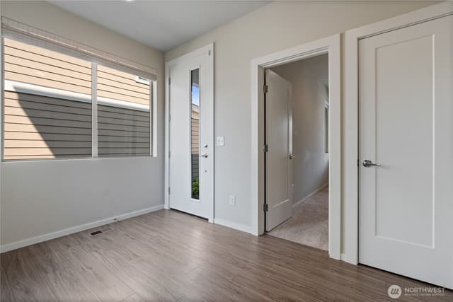 Property photo for 10721 SE 187th Place, Renton photo 3