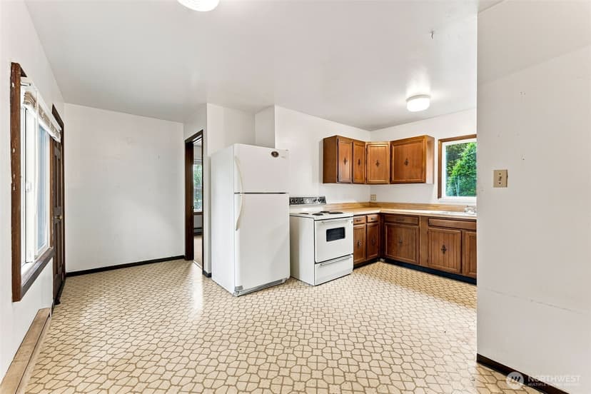 Property photo for 7955 29th Avenue SW, Seattle photo 15