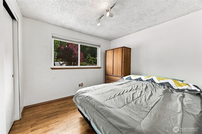 Property photo for 6811 82nd Street SW, Lakewood photo 12