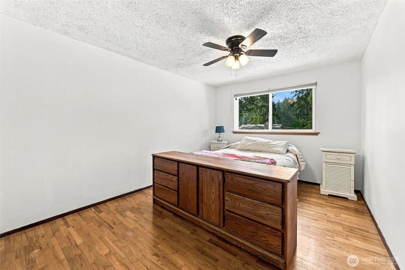 Property photo for 6811 82nd Street SW, Lakewood photo 13
