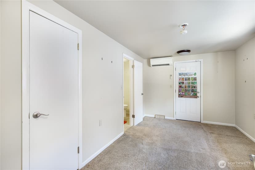 Property photo for 14410 Issaquah Hobart Road SE, Issaquah photo 15