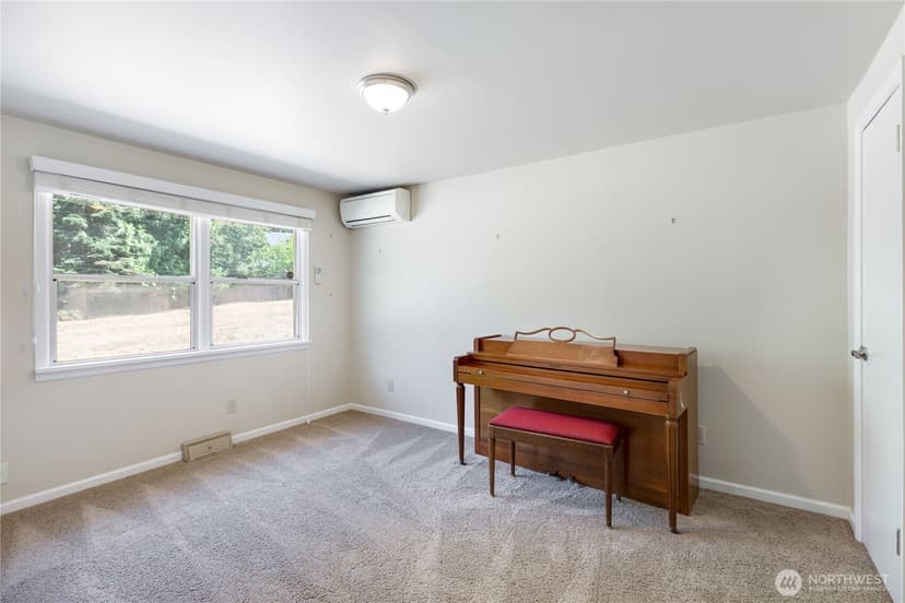 Property photo for 14410 Issaquah Hobart Road SE, Issaquah photo 14