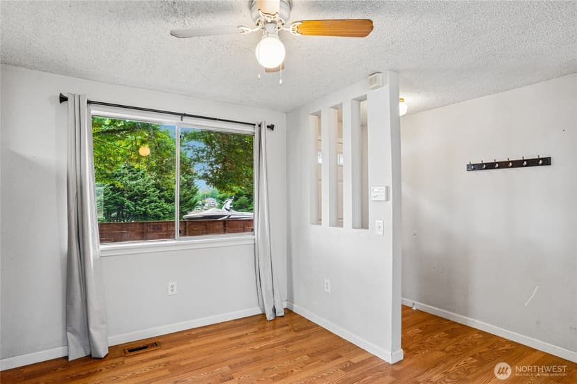Property photo for 20601 Church Lake Drive E, Bonney Lake photo 4