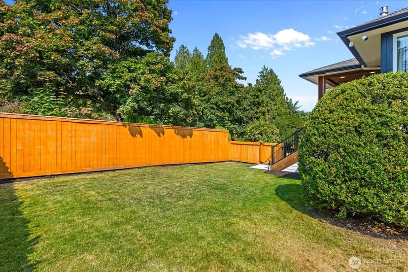 Property photo for 1001 NE 155th Street, Shoreline photo 36