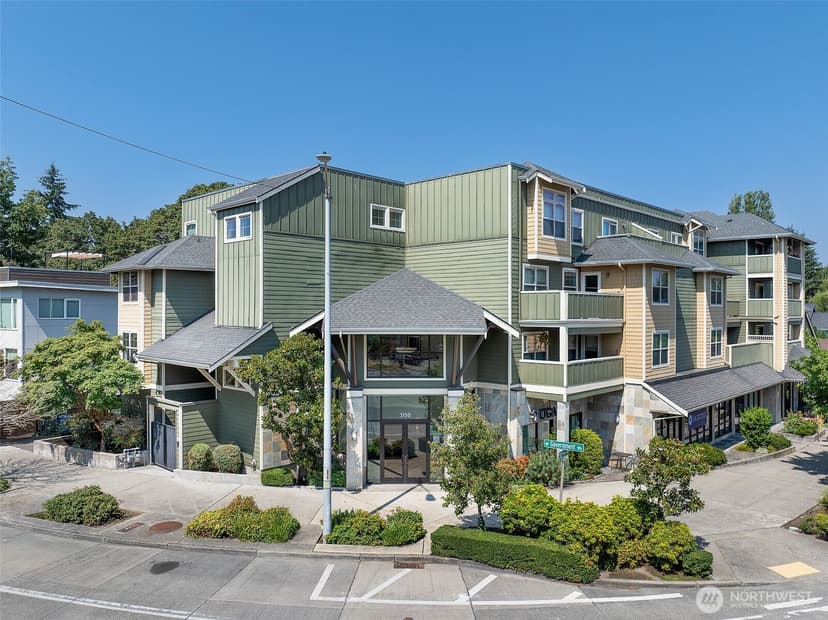 Property photo for 3150 W Government Way #201, Seattle photo 25