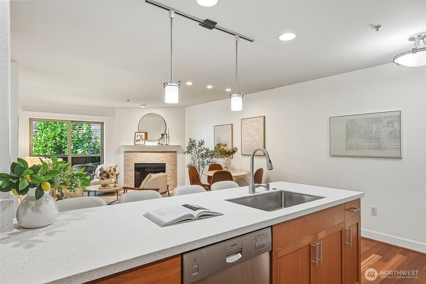 Property photo for 3150 W Government Way #201, Seattle photo 6