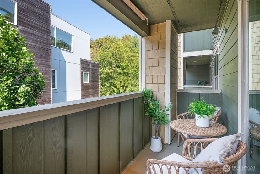 Property photo for 3150 W Government Way #201, Seattle photo 15