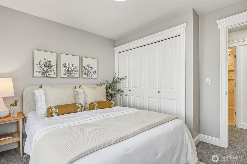 Property photo for 3150 W Government Way #201, Seattle photo 18