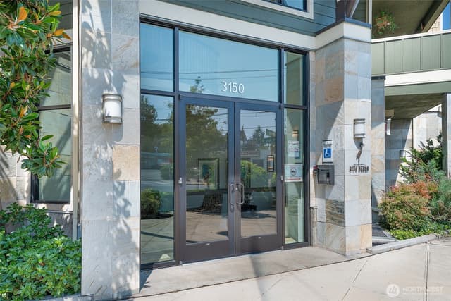 Property photo for 3150 W Government Way #201, Seattle photo 2