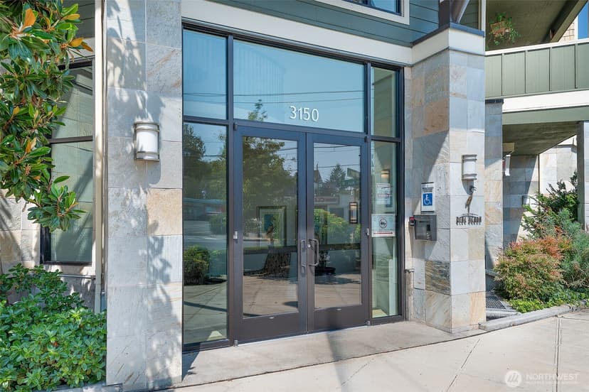 Property photo for 3150 W Government Way #201, Seattle photo 2