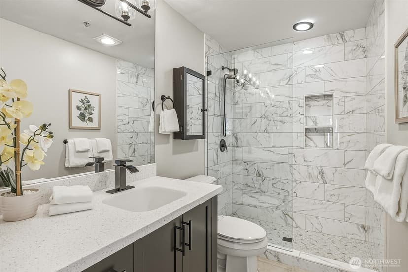 Property photo for 3150 W Government Way #201, Seattle photo 19
