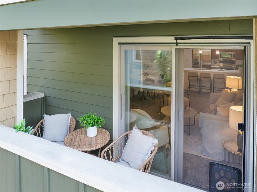 Property photo for 3150 W Government Way #201, Seattle photo 16