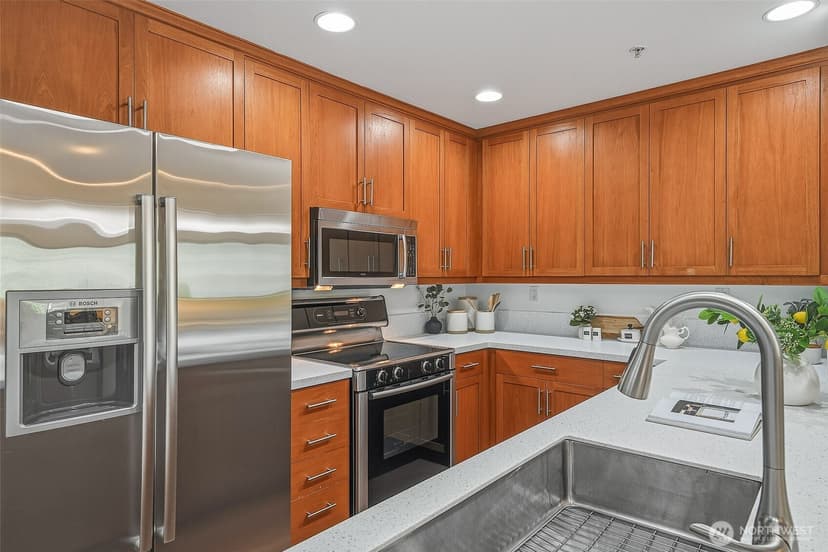 Property photo for 3150 W Government Way #201, Seattle photo 9