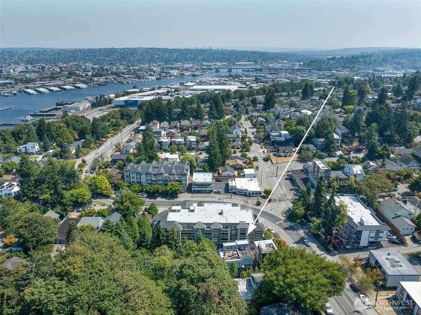 Property photo for 3150 W Government Way #201, Seattle photo 28