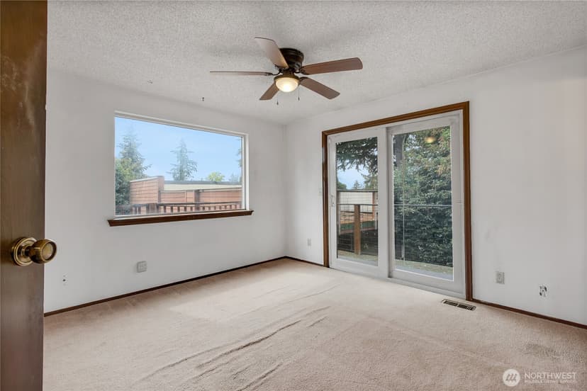 Property photo for 902 66th Avenue E, Fife photo 19