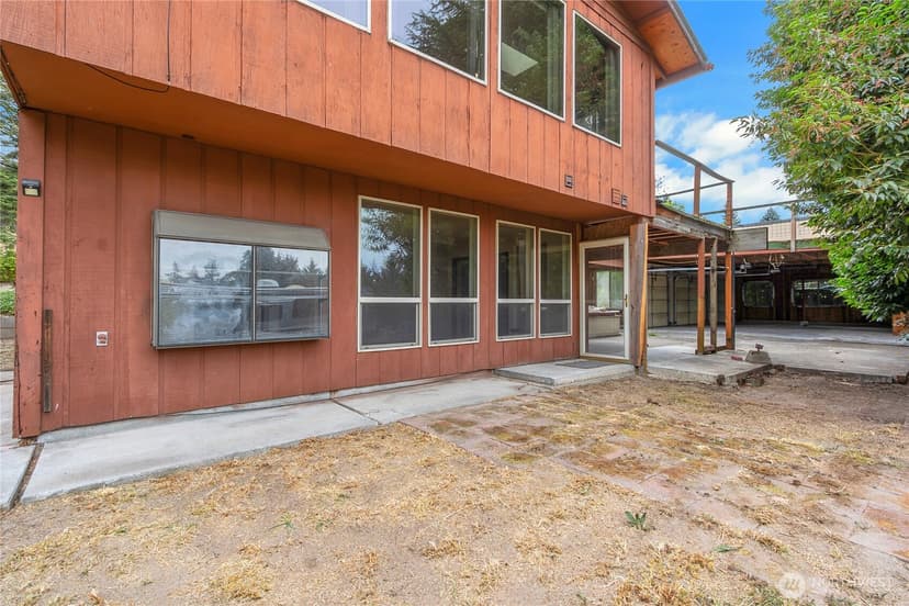 Property photo for 902 66th Avenue E, Fife photo 6