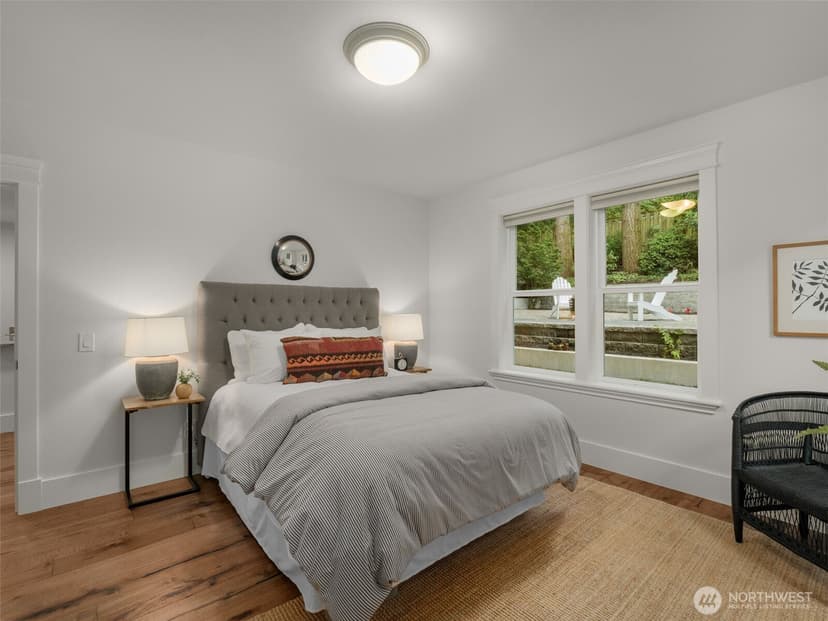 Property photo for 1007 W Newell Street, Seattle photo 29