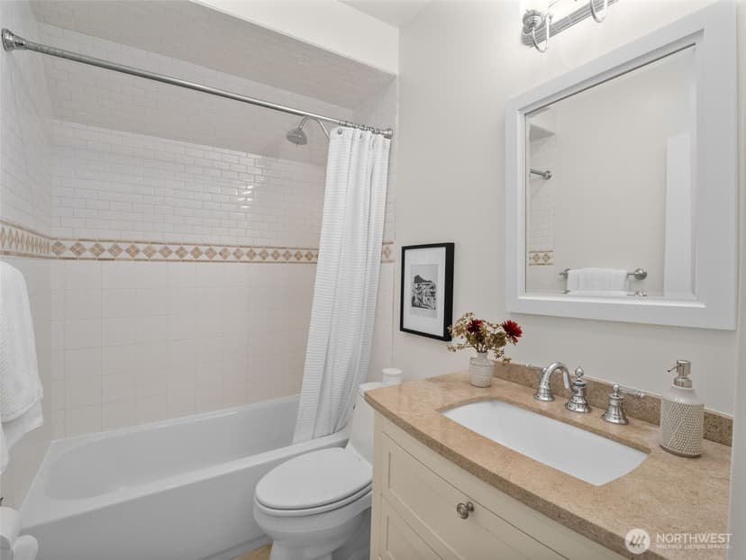 Property photo for 1007 W Newell Street, Seattle photo 30
