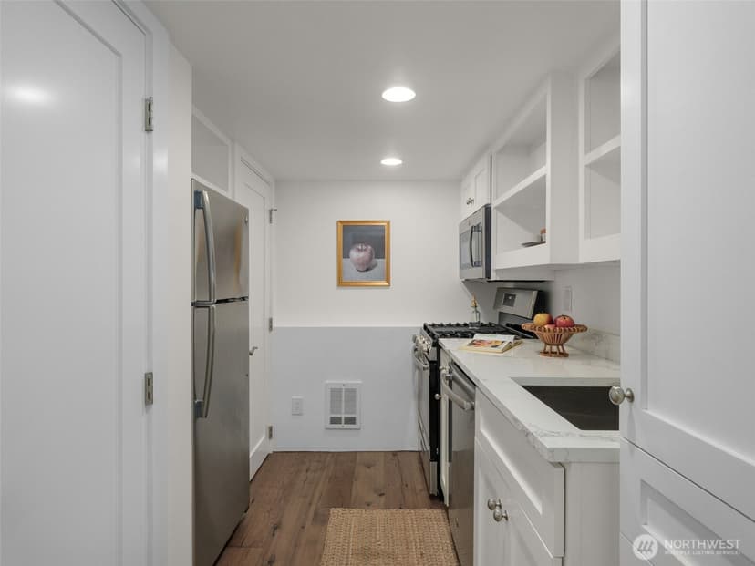 Property photo for 1007 W Newell Street, Seattle photo 33