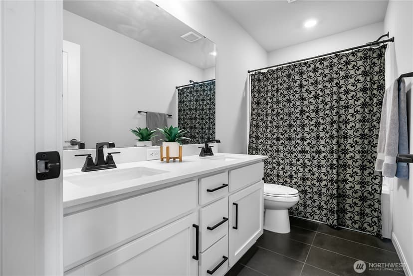 Property photo for 4646 Hibiscus Circle SW, Port Orchard photo 31