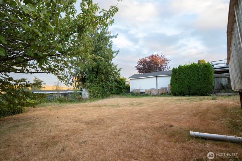 Property photo for 11634 25th Avenue S, Seattle photo 36
