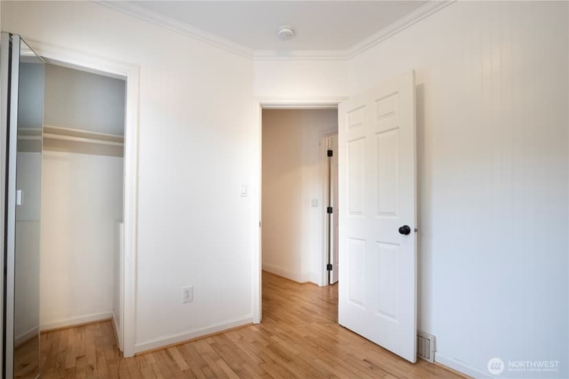 Property photo for 11634 25th Avenue S, Seattle photo 18