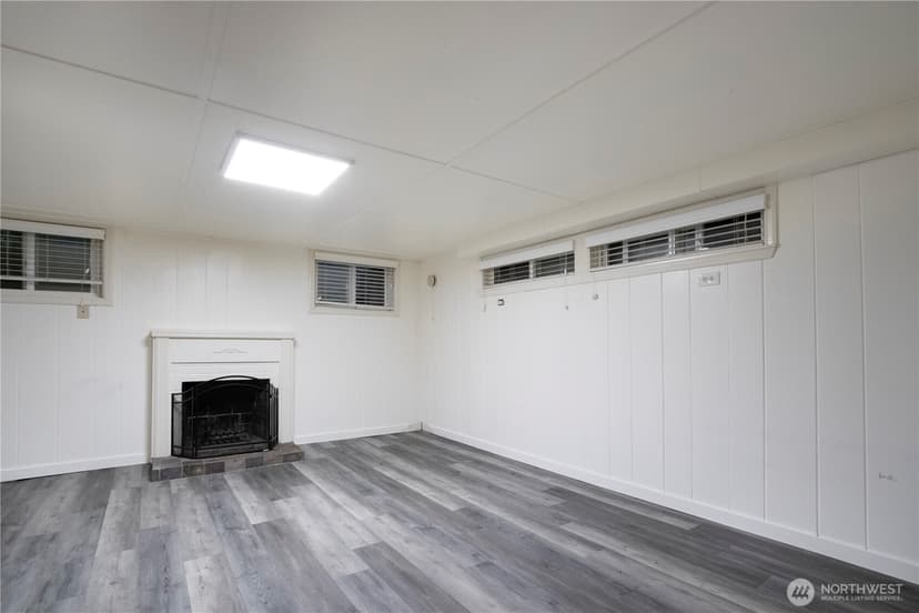 Property photo for 11634 25th Avenue S, Seattle photo 14