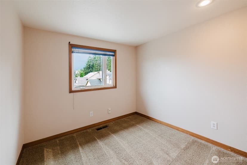Property photo for 10381 Wilkes Court NW, Silverdale photo 22
