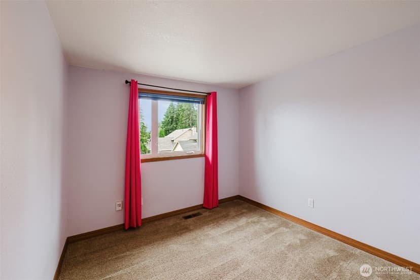 Property photo for 10381 Wilkes Court NW, Silverdale photo 19
