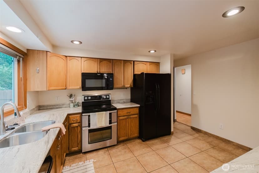 Property photo for 10381 Wilkes Court NW, Silverdale photo 8
