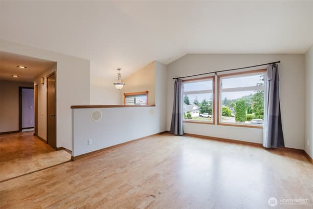 Property photo for 10381 Wilkes Court NW, Silverdale photo 4