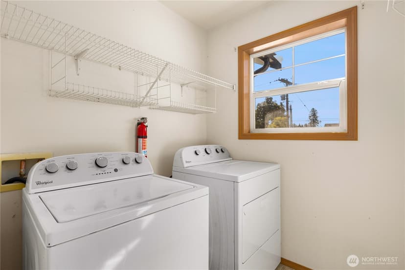 Property photo for 125 6th Avenue N, Algona photo 23