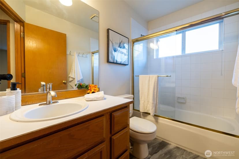 Property photo for 5018 Ryan Way, Seattle photo 27
