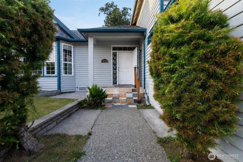 Property photo for 5018 Ryan Way, Seattle photo 3