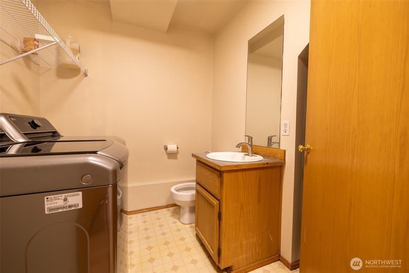 Property photo for 5018 Ryan Way, Seattle photo 20