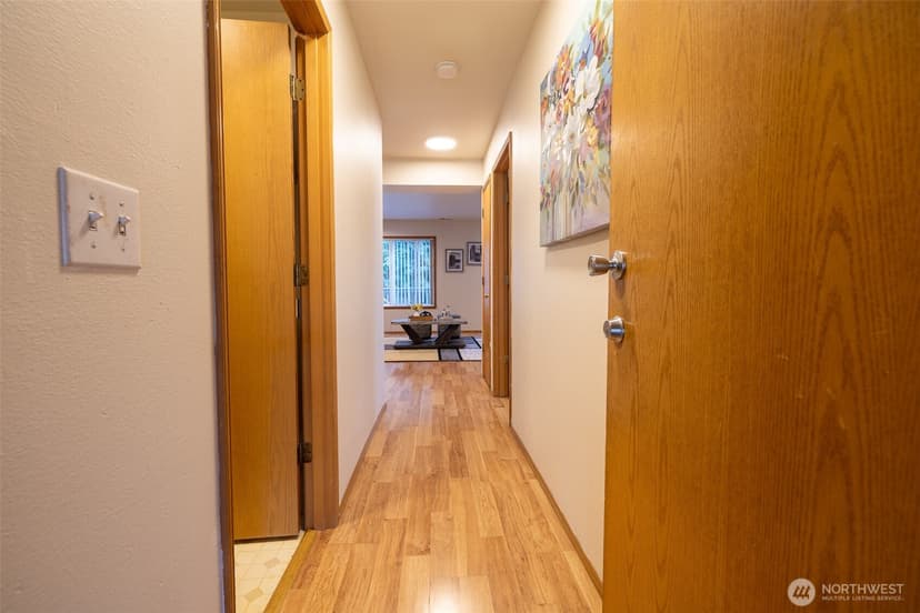 Property photo for 5018 Ryan Way, Seattle photo 21